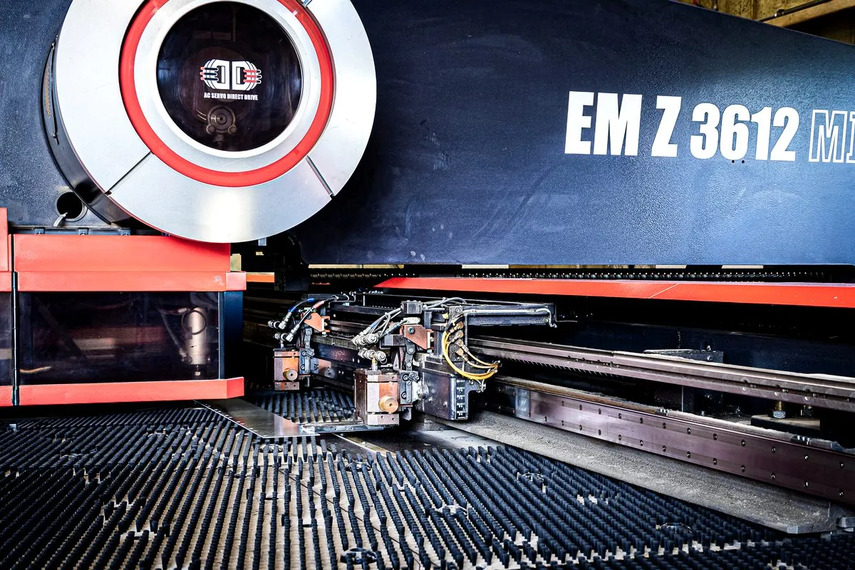 AMADA EMZ3612Mk2 ターレットパンチプレス